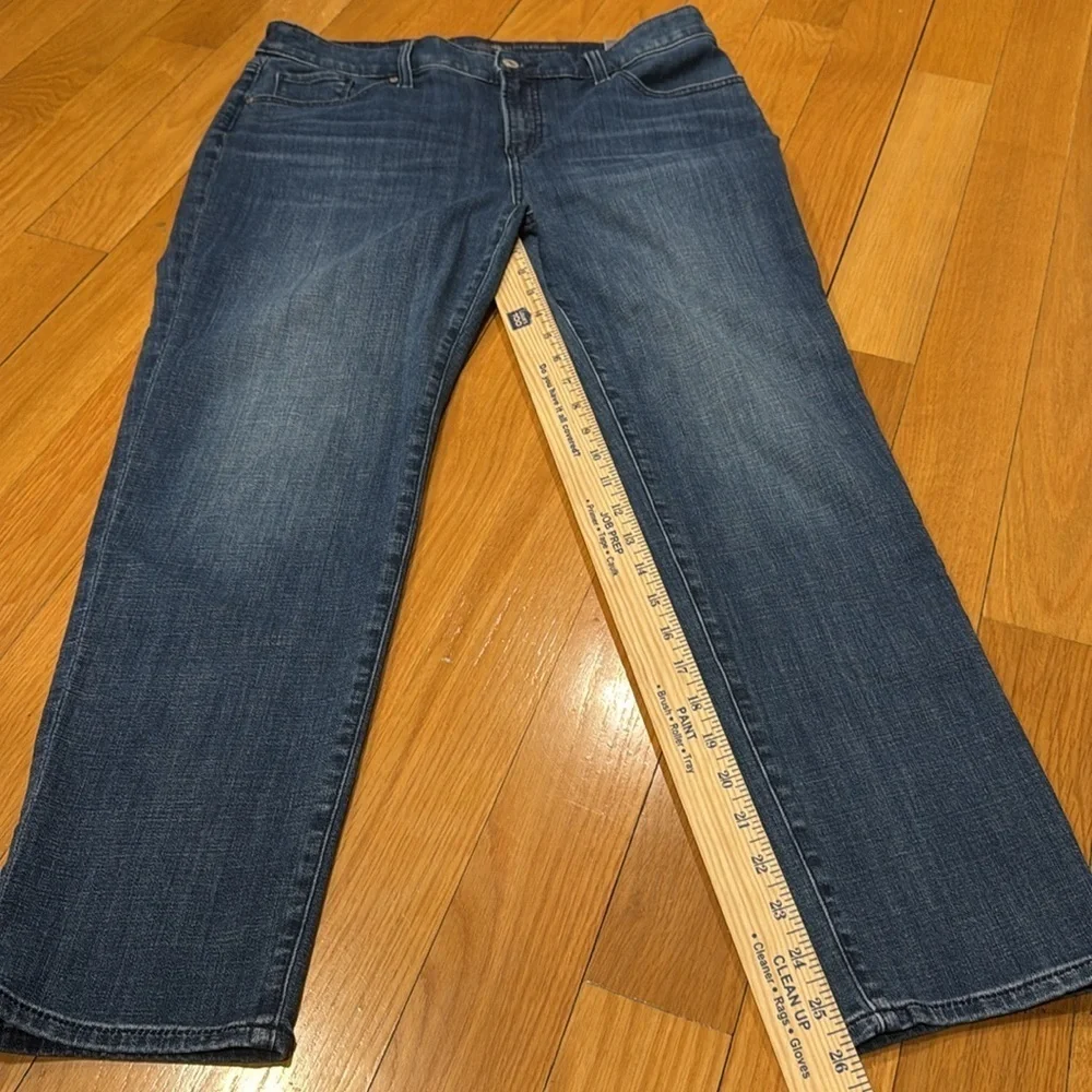 Chico’s so slimming girlfriend slim ankle leg size 8R .